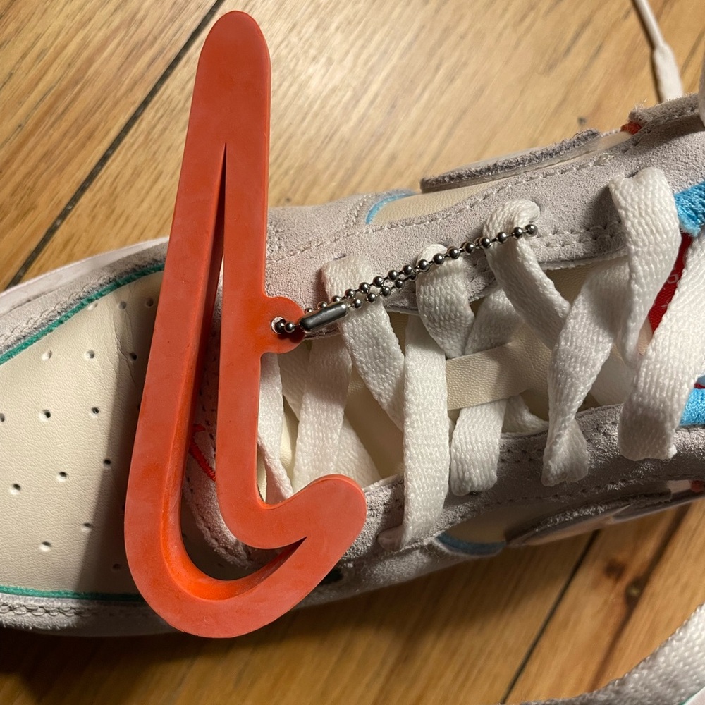 Almost New!!Nike Air Force 1 Boys White and Blue Sneakers- - Picture 4 of 8